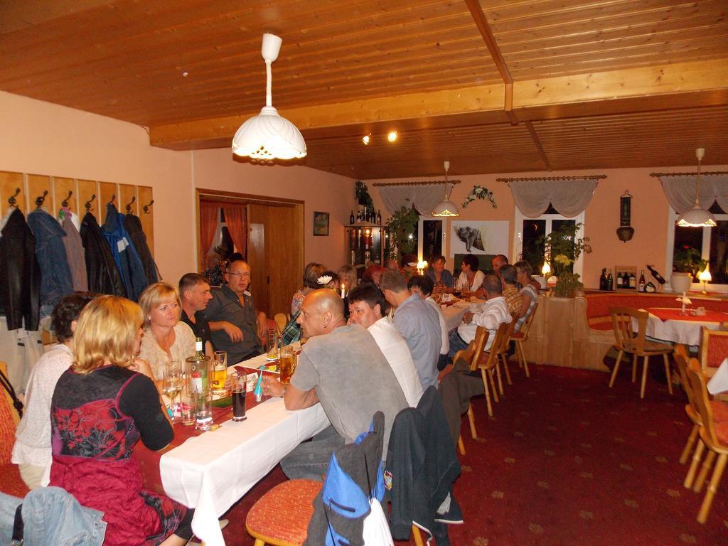 Landhotel Weisses Roess'L Adorf Exterior foto
